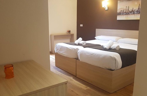 L'Antiga Esquerra de l'Eixample Casa | Hostal Barcelona Travel
