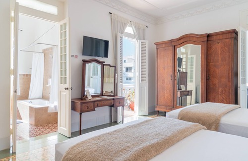 El Vedado Casa | Hostal Calis Habana