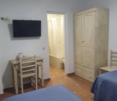 Centro histórico Hotel | Hostal Canalejas