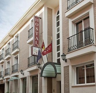 Getafe Casa | Hostal Carlos III