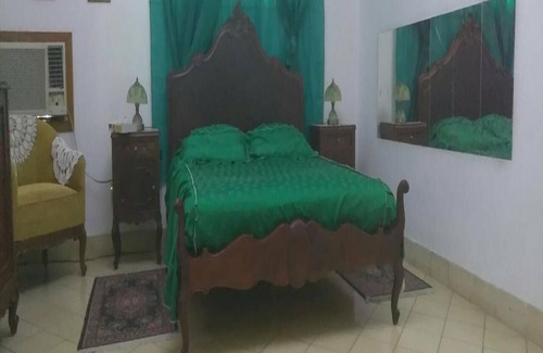 El Vedado Casa | Hostal Casa Conchita