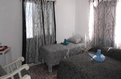 Cienfuegos Casa | Hostal Casa Las Palmas