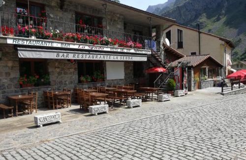 Cain Casa | Hostal Casa Tino