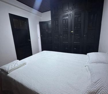 Leon Casa | Hostal Casa Veracruz