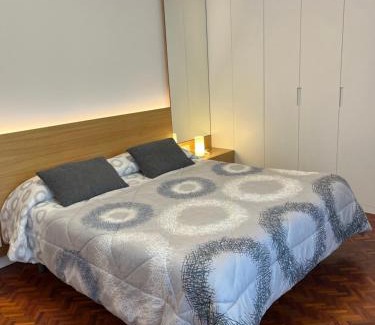 El Ensanche Zona Nuova Casa | Hostal Charo II