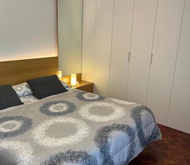 El Ensanche Zona Nuova Casa | Hostal Charo II