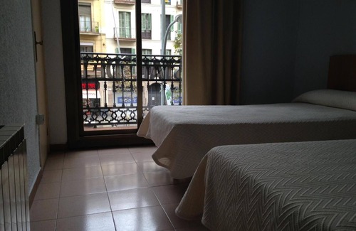 Sant Antoni Casa | Hostal Delfos