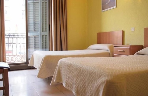 Sant Antoni Casa | Hostal Delfos