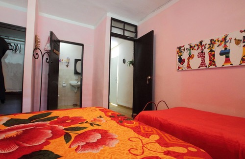 Old Havana Casa | Hostal Dona Cristina y Dayami