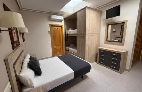 Paracuellos de Jarama Casa | Hostal El Cruce