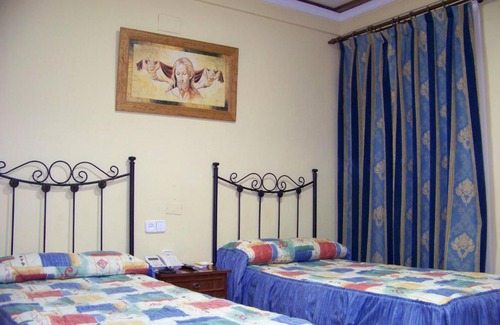 Bollullos Par del Condado Casa | Hostal El Lirio