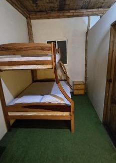 Montanita Casa | Hostal ElRojo Montañita