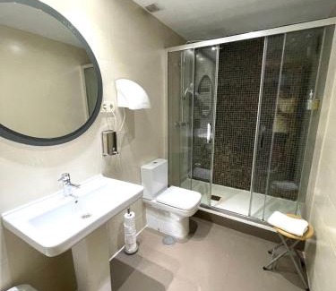 Triángulo Dorado del Arte Casa | Hostal Fernández Atocha