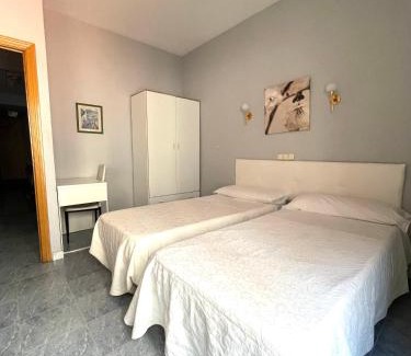 Triángulo Dorado del Arte Casa | Hostal Fernández Atocha