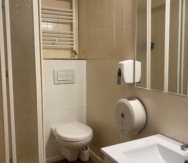 Cardedeu Casa | HOSTAL GALICIA CARDEDEU