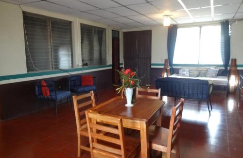 Leon Hotel | Hostal Harvest House