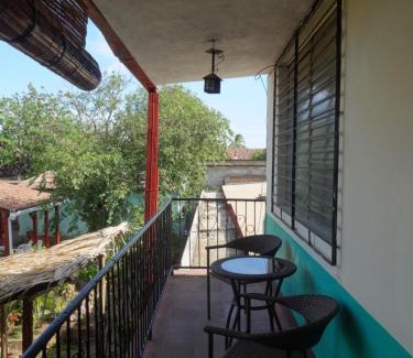 Leon Hotel | Hostal Harvest House