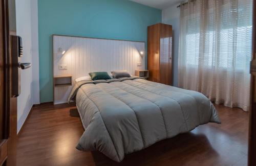 La Virgen del Camino Casa | Hostal Julio Cesar