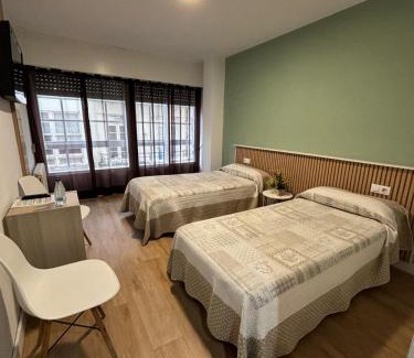 Ferrol Casa | Hostal La Frontera