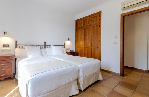 Zahara de los Atunes Casa | Hostal La Muralla