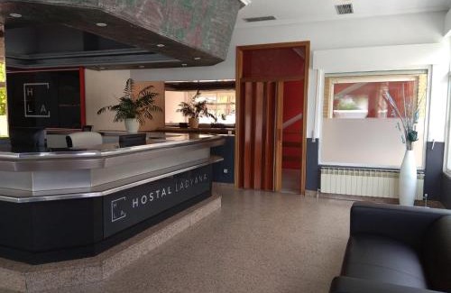 La Estacion Casa | Hostal Lady Ana María