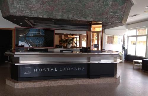 La Estacion Casa | Hostal Lady Ana María