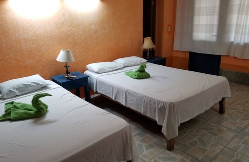 Casilda Casa | Hostal Las Palmas