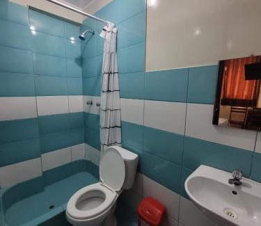 San Martín de Porres Hotel | Hostal Leo