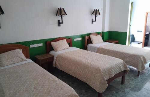 Tena Cama Y Desayuno | Hostal Limoncocha