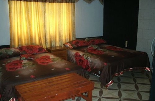 Moron Casa | Hostal Luna Azul