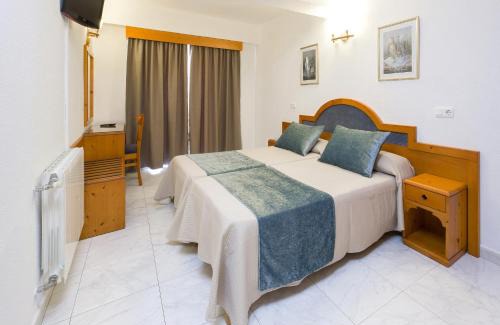 West End Hotel | Hostal Marí