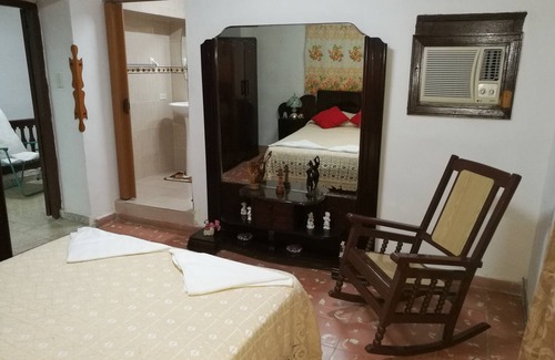 Old Havana Casa | Hostal Mendieta