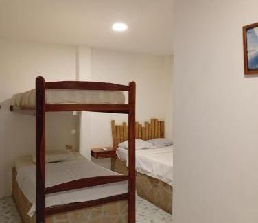 Montañita Casa | Hostal Moai