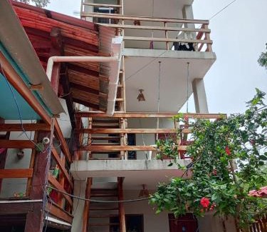 Montañita Casa | Hostal Moai