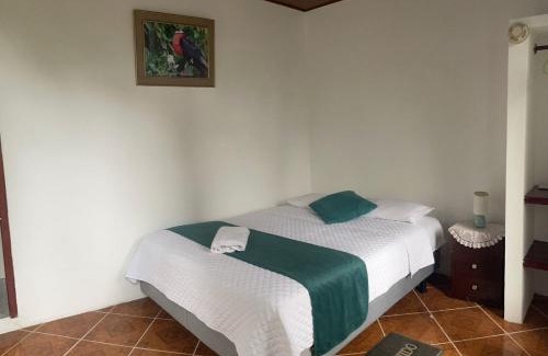 Puerto Villamil Casa | Hostal Muro De Las Lagrimas with high speed internet Starlink