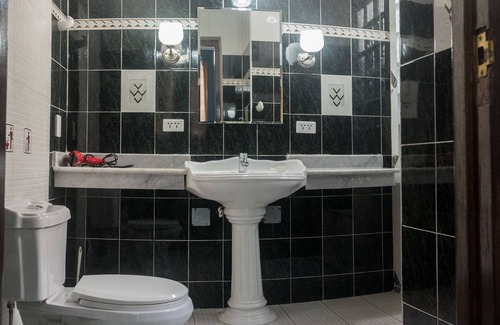 El Vedado Casa | Hostal Peregrino Vedado