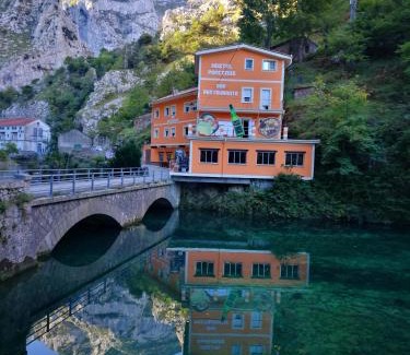 Camermena Casa | Hostal Poncebos