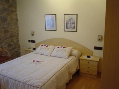 Yesa Casa | Hostal Restaurante Arangoiti