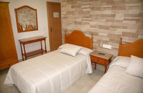 Pozo Alcon Casa | Hostal Restaurante Grela
