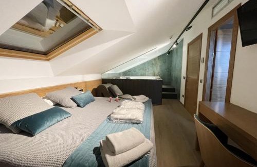 Zudaire Casa | Hostal Restaurante Ibaisek