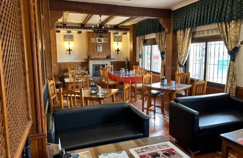 Arquillos Hotel | Hostal Restaurante La Noria