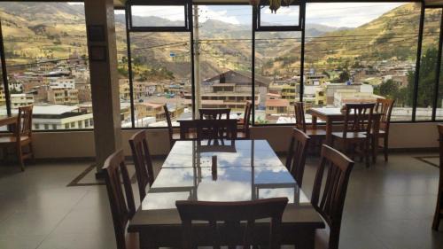 Alausí Hotel | Hostal Resto - Bar "EL PEÑÓN"
