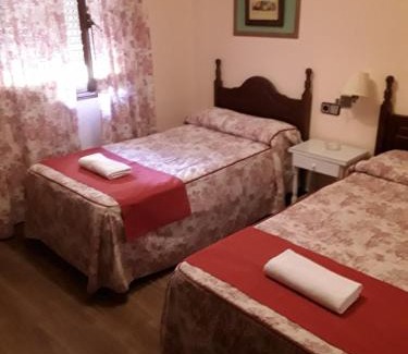Sanlúcar la Mayor Casa | Hostal Rocio