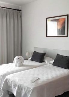 Fornells Hotel | Hostal S'Algaret