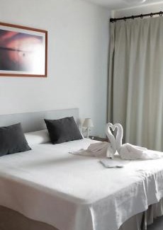 Fornells Hotel | Hostal S'Algaret