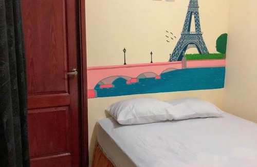 Leon Casa | Hostal Sin Fronteras