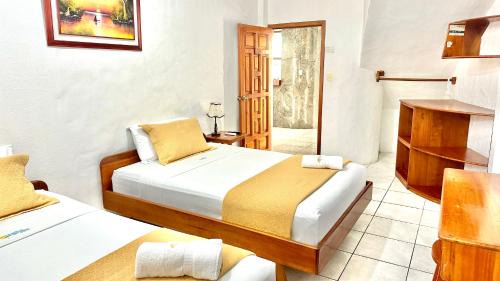 Bahía de la Academia Hotel | Hostal Sueños Silvestres