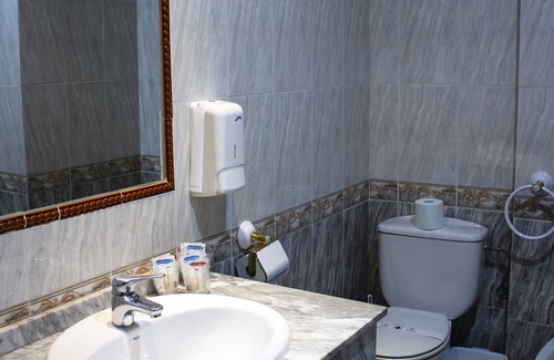 Valdepeñas Hotel | Hostal Valdepeñas by Bossh Hotels