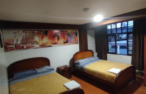 Baños de Agua Santa Hotel | HOSTAL WALDORF.EC