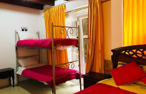 Ulba Casa | Hostal y Restaurante Yachak